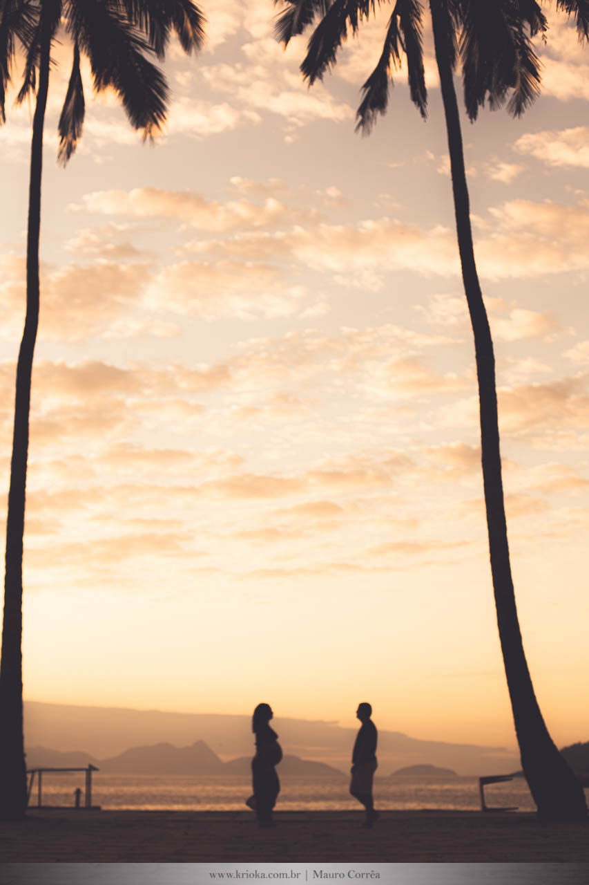 ensaio fotografico de gestante contraluz silhueta