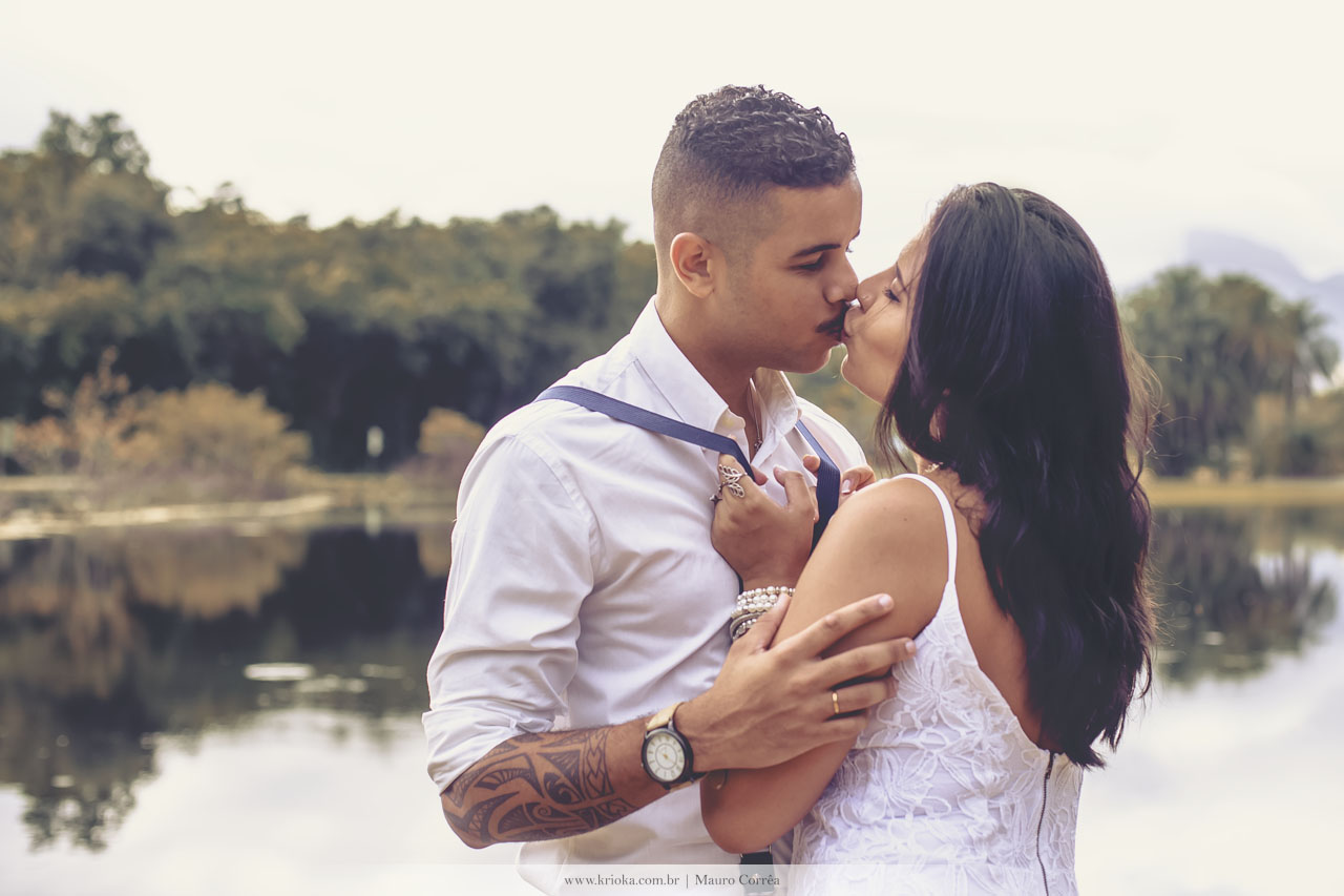casal apaixonado em ensaio fotografico profissional em rio de janeiro