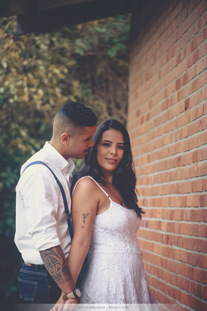 casal com tatuagem ensaio fotografico profissional em rio de janeiro